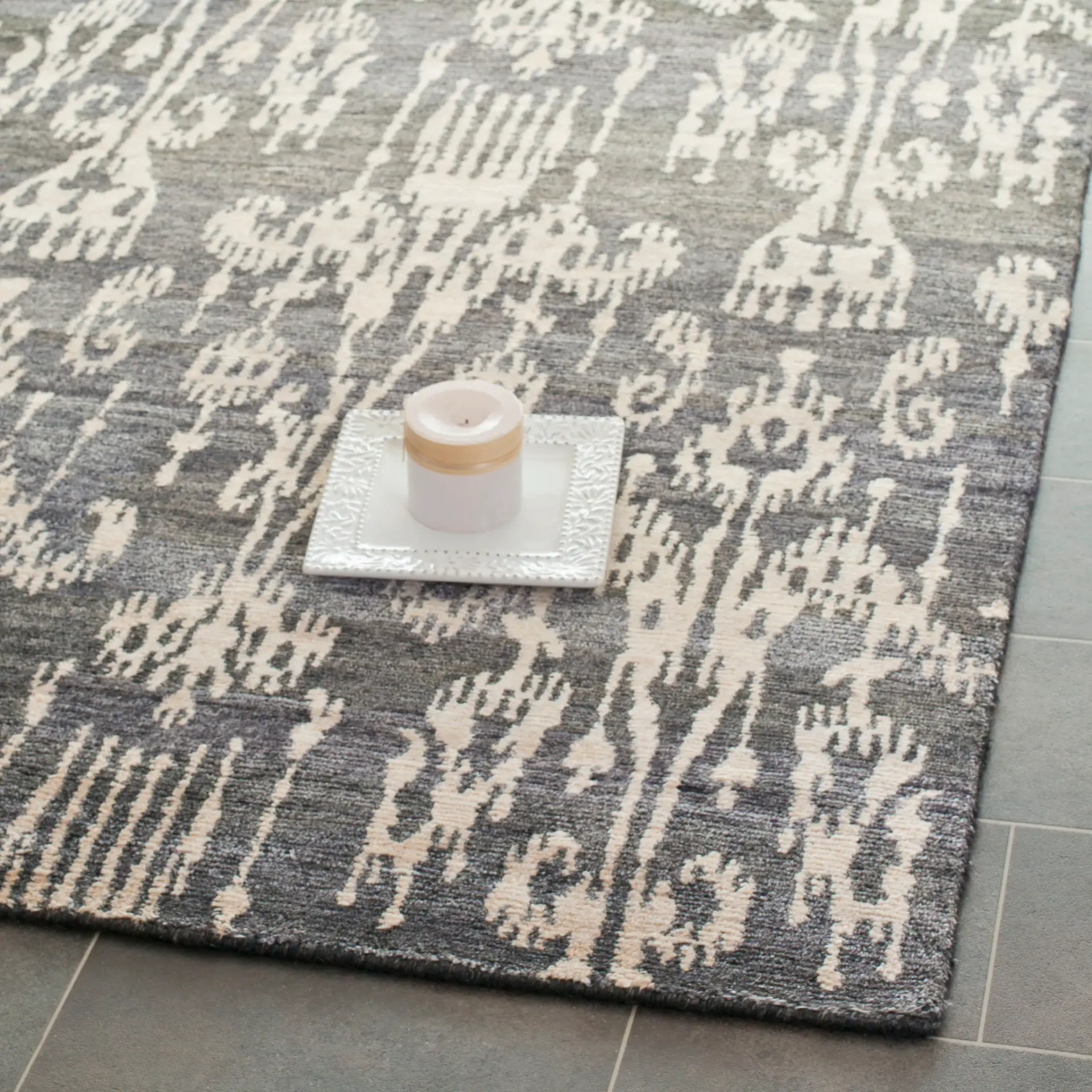 Tibetan Bohemian Ikat Hand-Knotted Viscose Rug