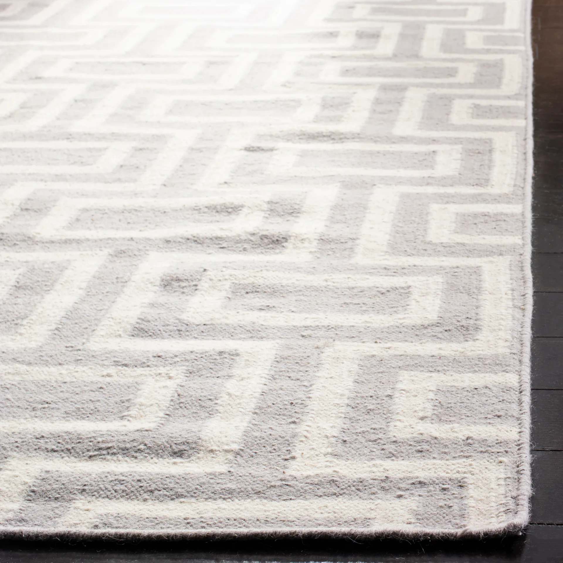 Dhurries Interlocking Rectangles Hand-Woven Rug in Gray / Ivory