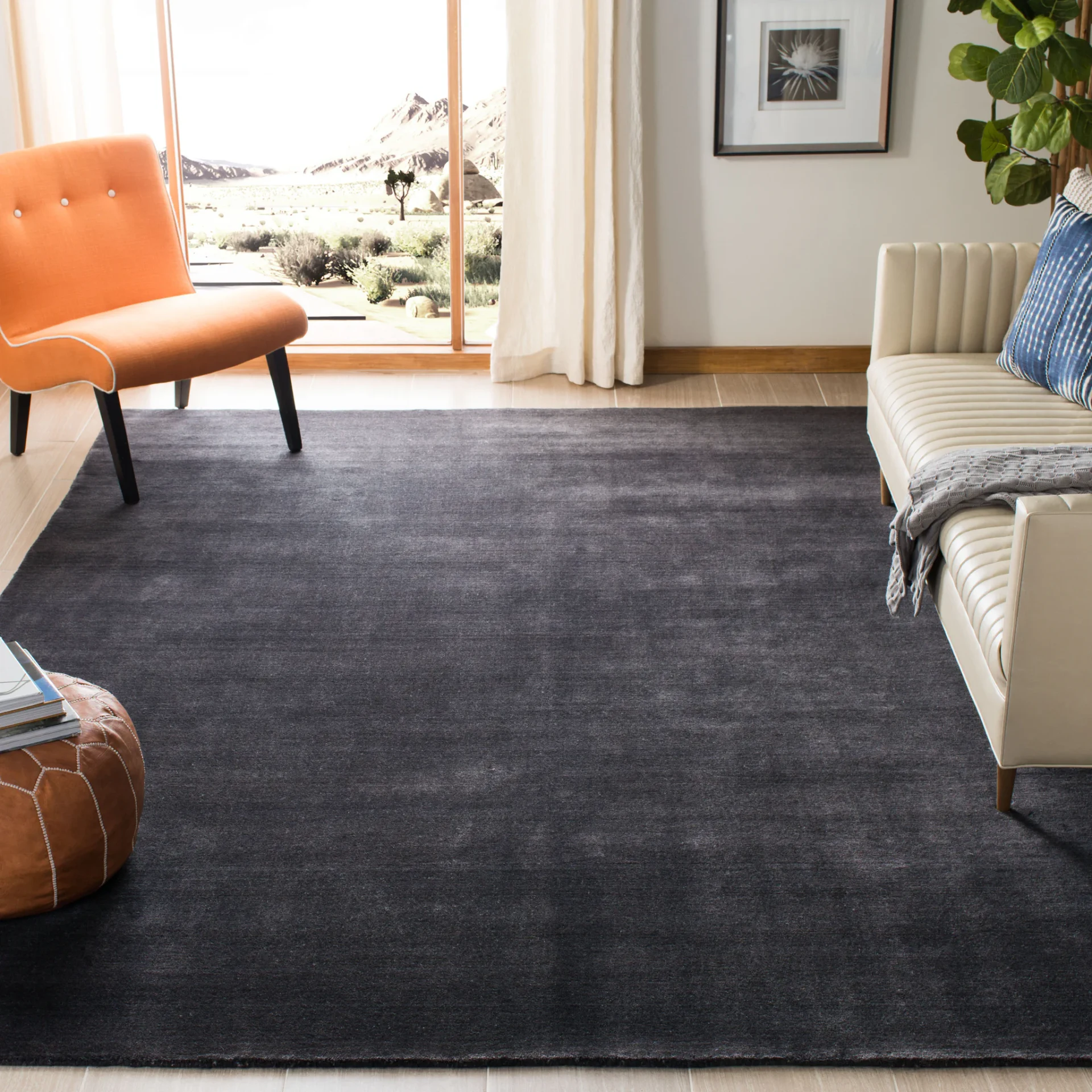 Himalaya Solid Hand-Loomed Wool Rug in Black