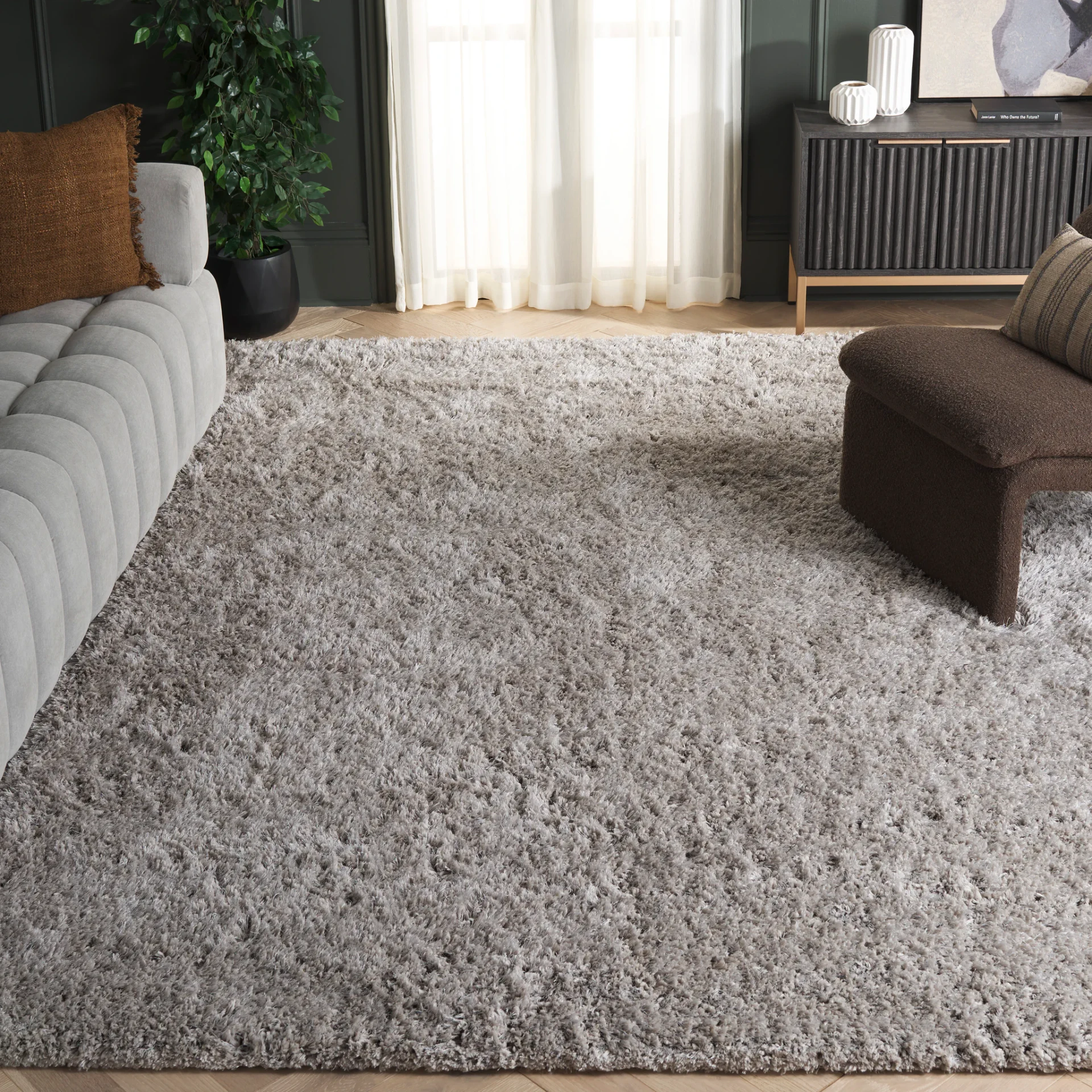 Florence Solid Hand-Tufted Shag Rug in Silver